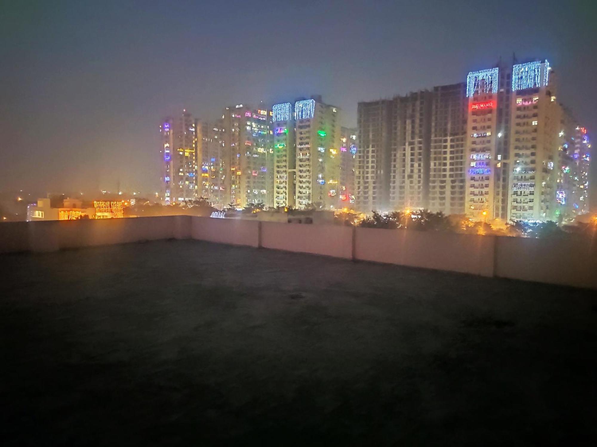 Aparthotel Yog Bhawan Greater Noida Exteriér fotografie